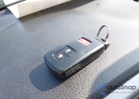 2018 Toyota Rav4 Xle from USA, damaged, VIN 2T3RFREV0JW704159